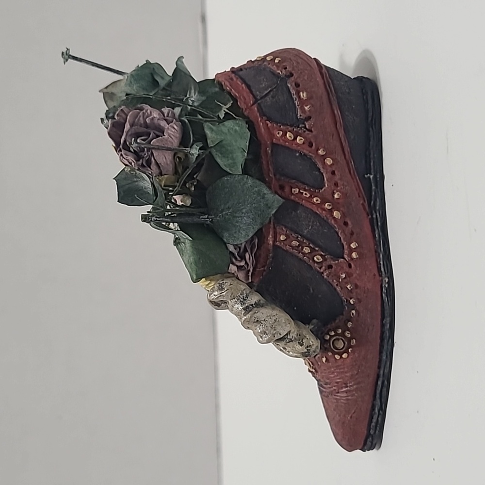 Victorian‎ Shoe with Flowers Burgundy - Picture 3 of 7
